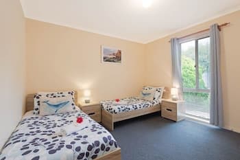 Pelican Lake Holiday House