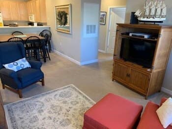 221-06 Woodlands Way