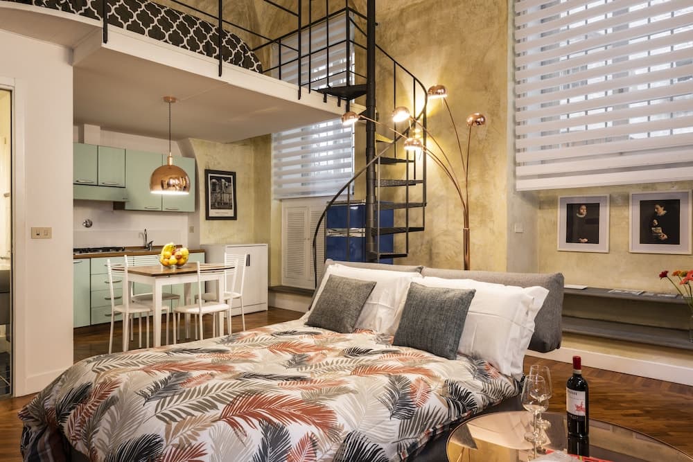 Cool Loft Deluxe by Dante House, Top Location