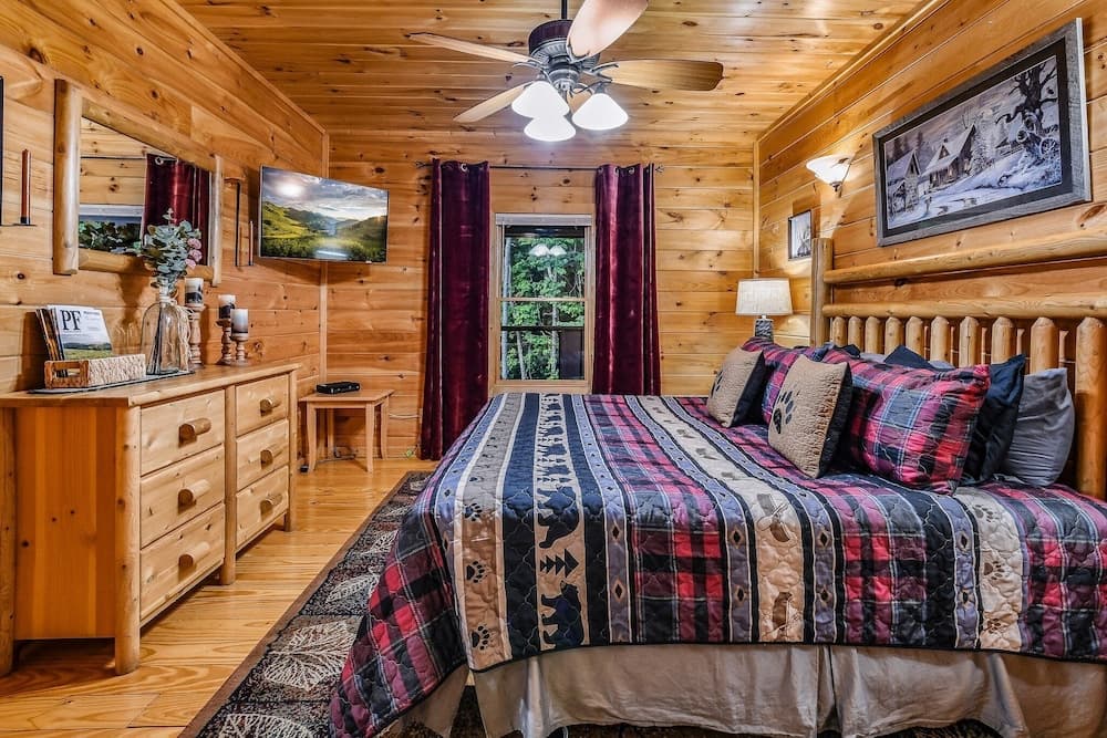 Ali's Dream 3 Bedroom Cabin by RedAwning