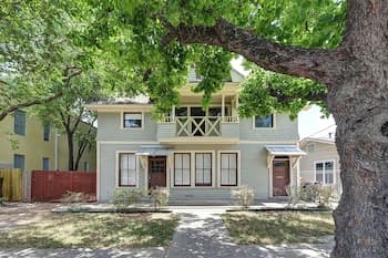 Cozy Downtown Historic House - Casa Verde