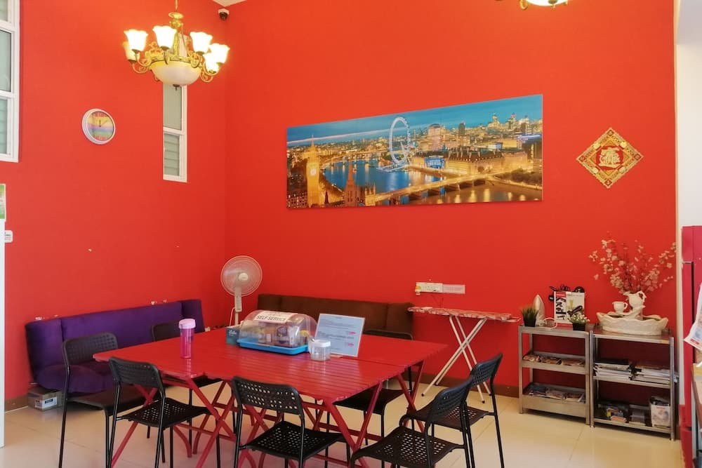 OYO 89880 Vstay 2 Guesthouse