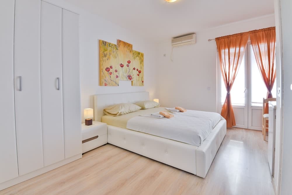 Apartments Cenic
