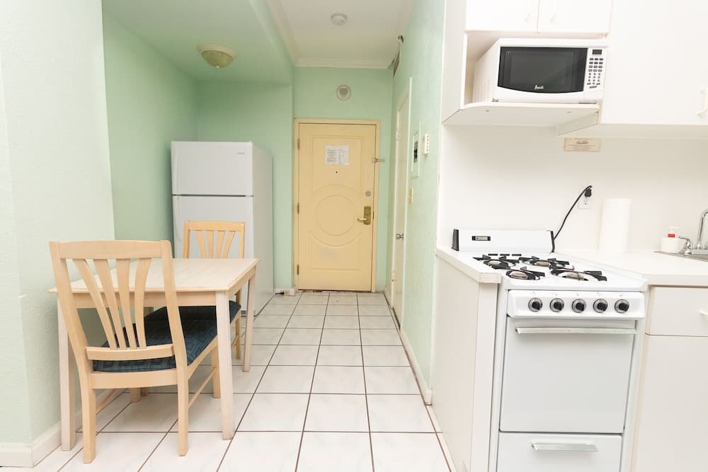 627 Ocean View Hollywood