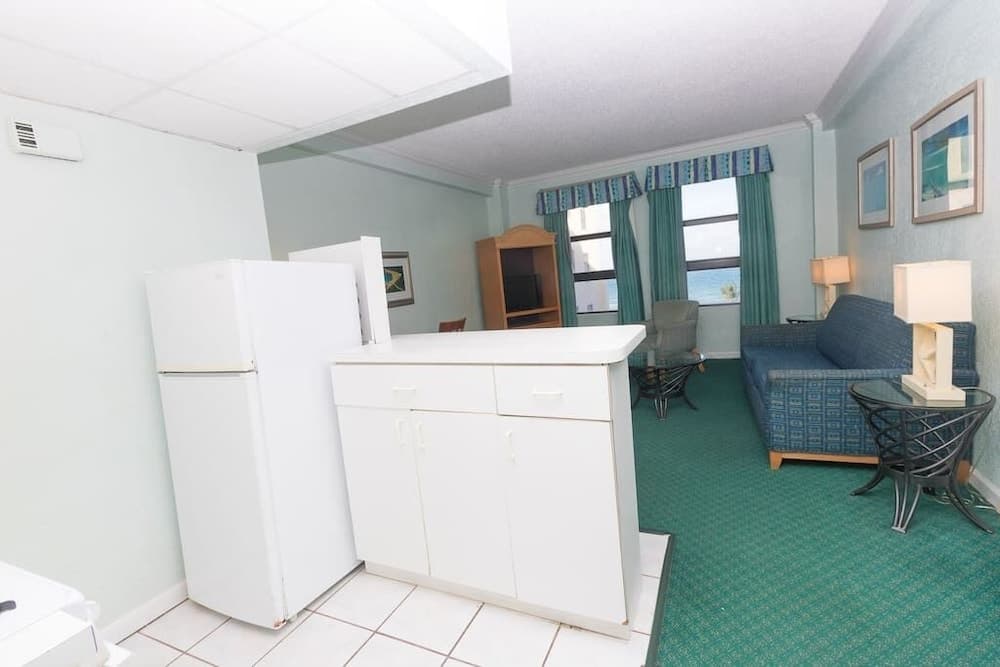 637 Ocean View Hollywood