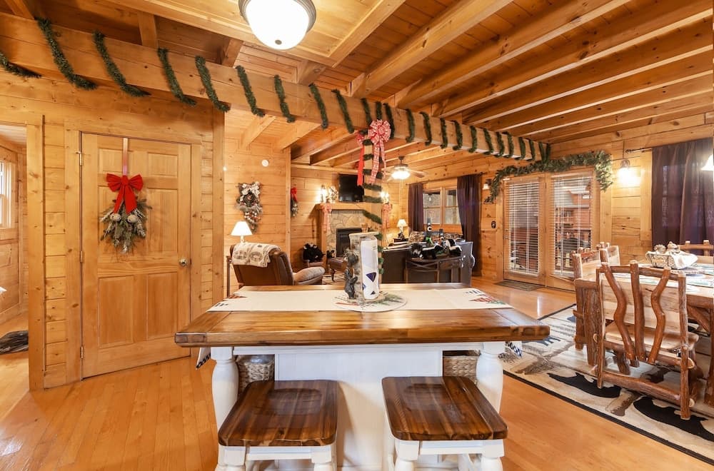 Something Extra 2 Bedroom Cabin by RedAwning