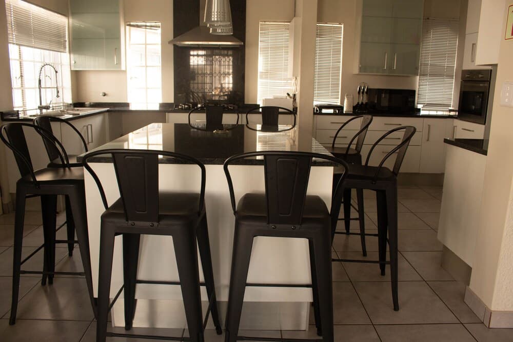 Alicats Place Executive Lodge & Conference