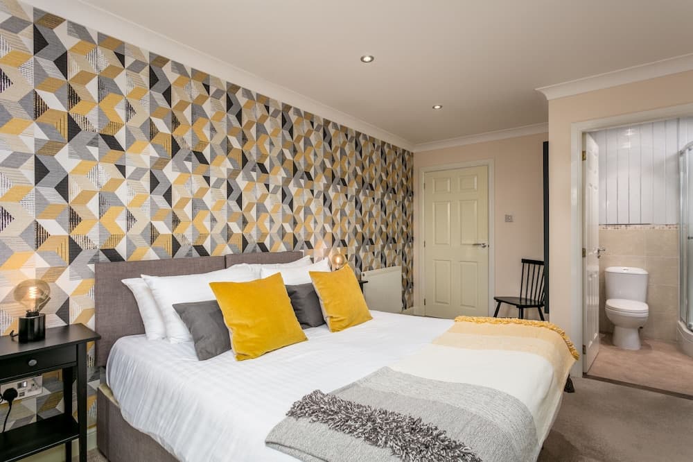 The Lucas - Donnini Apartments