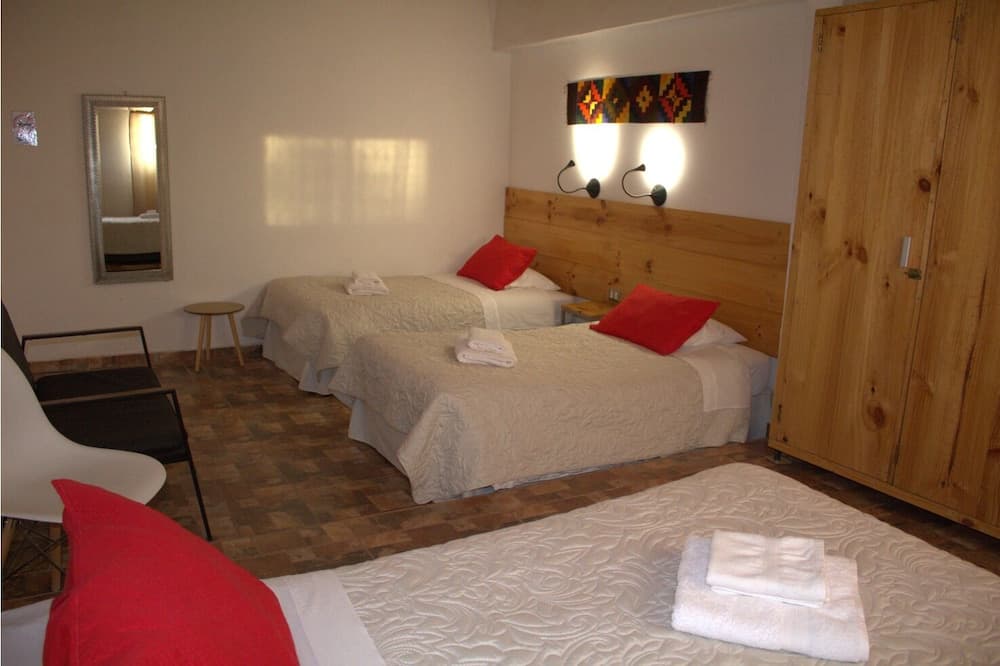 Peumayen Atacama / Hostal & Cabaña