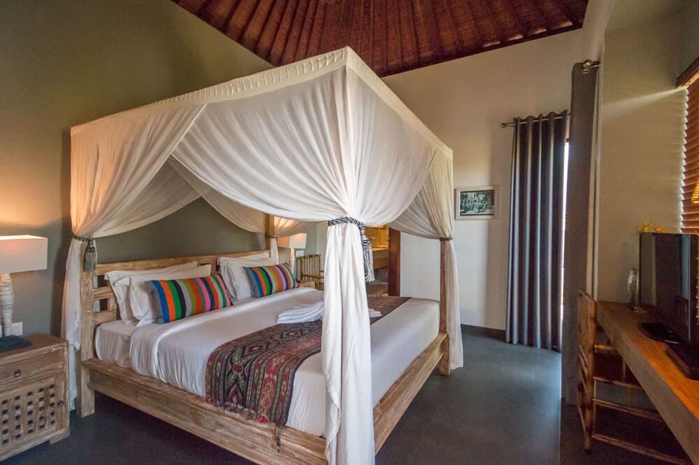 Luxury 12 Bedroom Villa With Private Pool, Bali Villa 2081