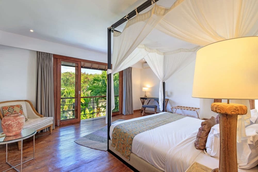 Luxury 5 Bedroom Villa With Private Pool, Bali Villa 2055
