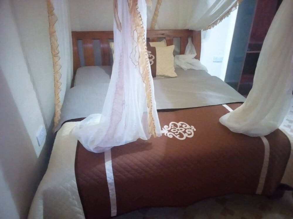 King Wise Guest House