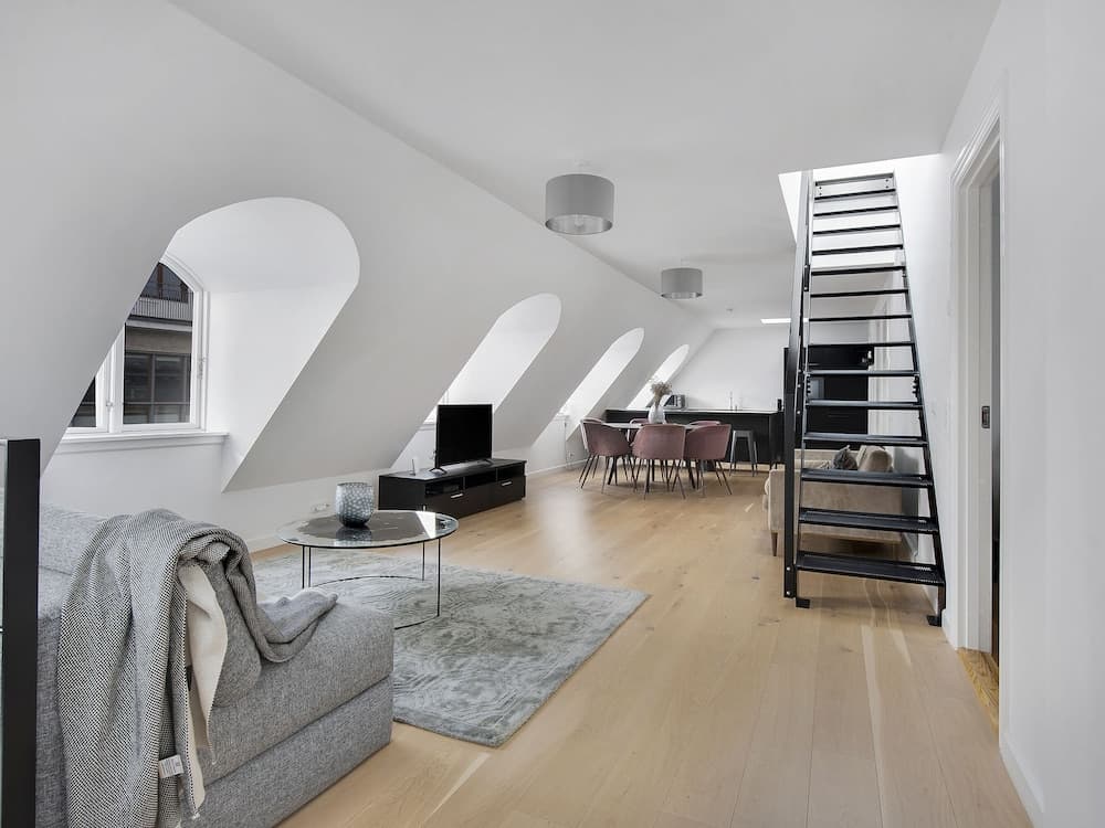 Sanders King - Popular 2-bdr Apt In Copenhagen Center