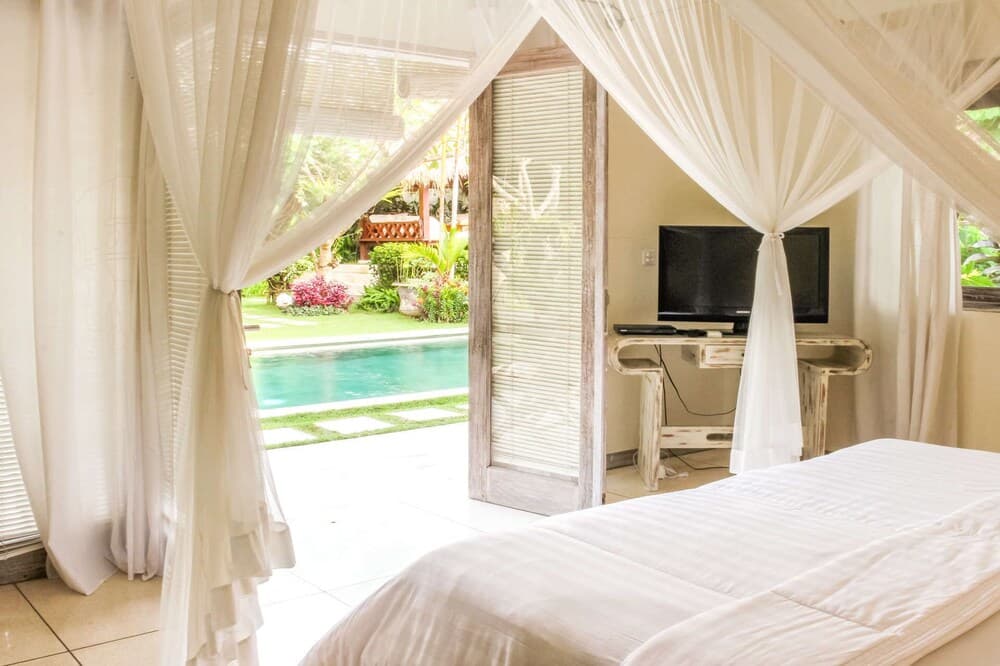Beautiful Villa With Private Pool, Bali Villa 2051