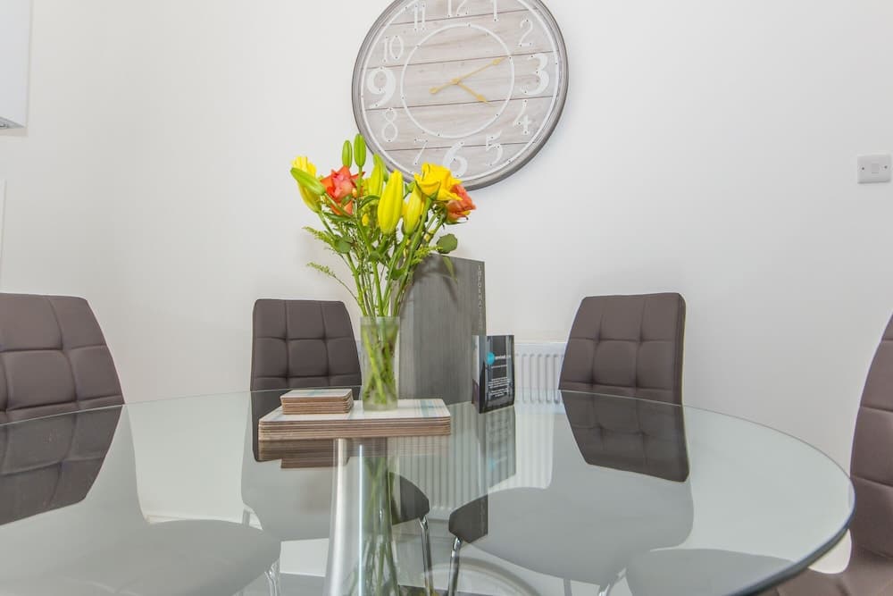 3 Bed- Raleigh by Pureserviced