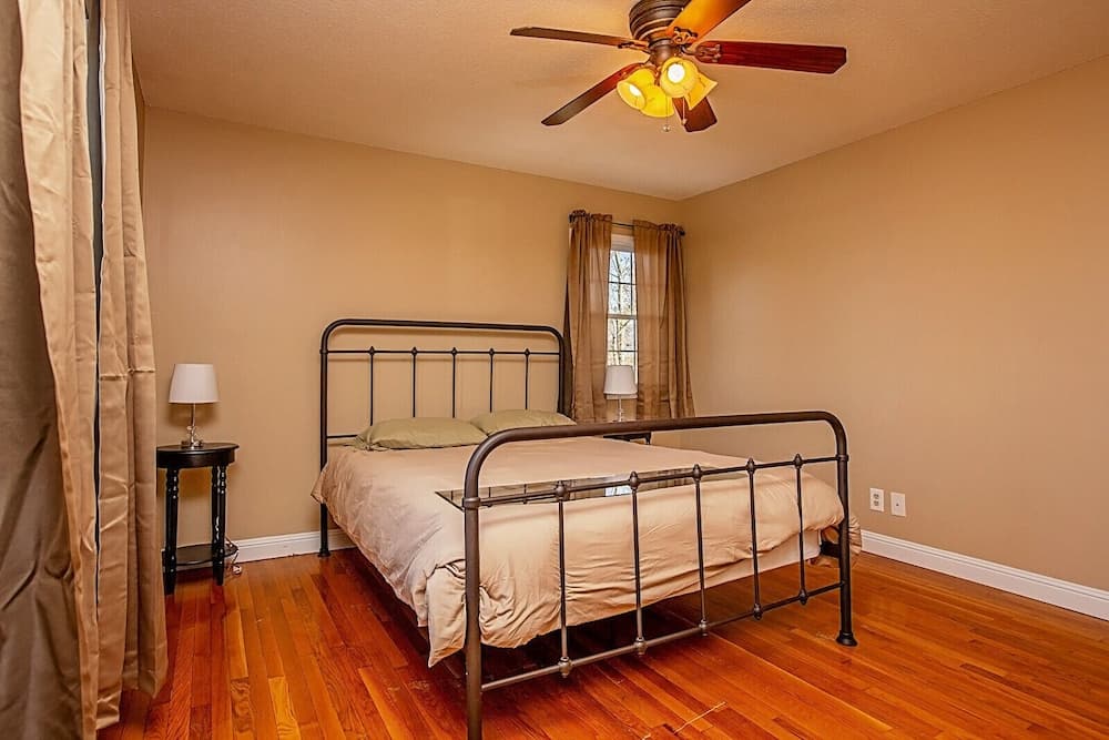 The Dandridge Guest House