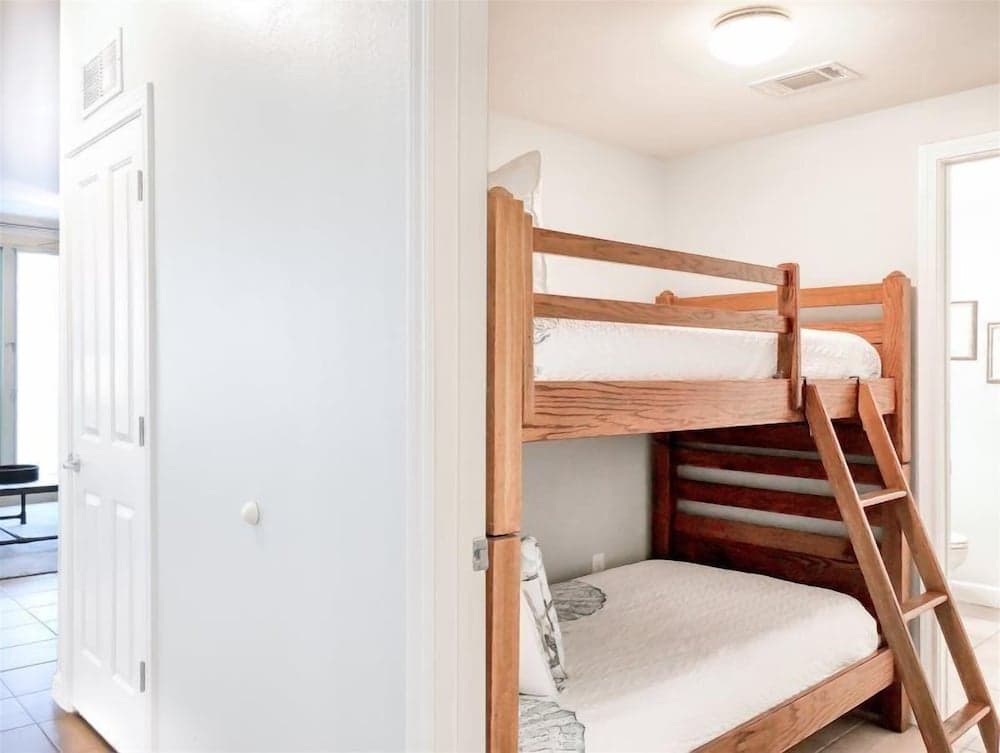 Shores Of Panama 1409