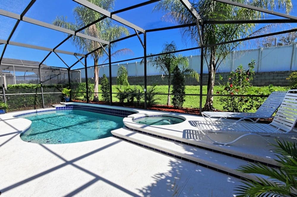 At the Palms by Florida Spirit