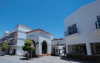 Hotel Zacatecas Courts