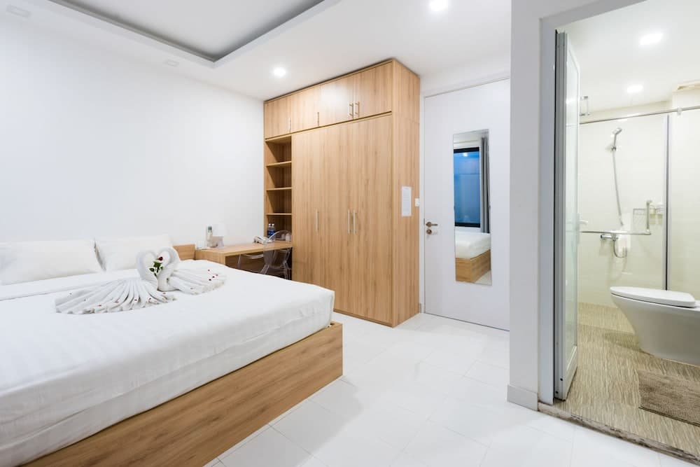 Quyet Homestay - Adults Only