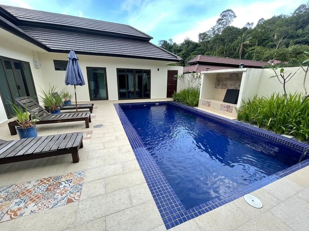 Charis Janda Baik Villas