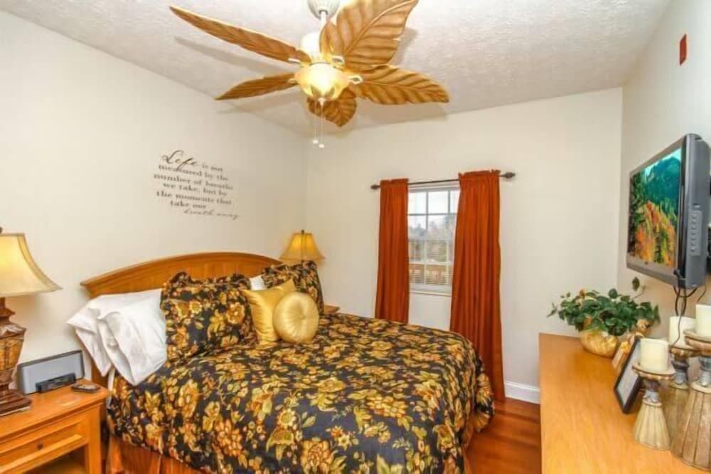 1501 Golf View Towers Southern Comfort