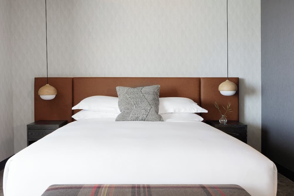 Kimpton Armory Hotel Bozeman by IHG