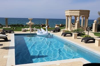 Luxury 5 Bedroom Villa With Private Pool, Paphos Villa 1411