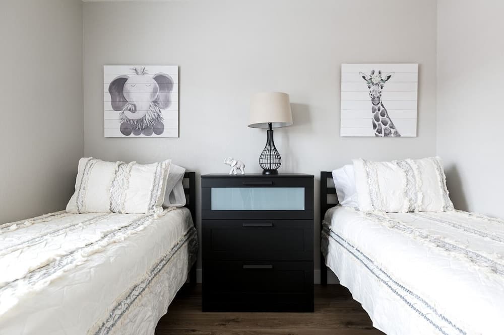 Gilbert Harwell 4 Bedroom Home by Redawning