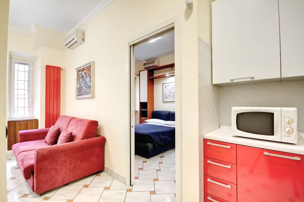 Azalea Colosseo 35 Euro For P