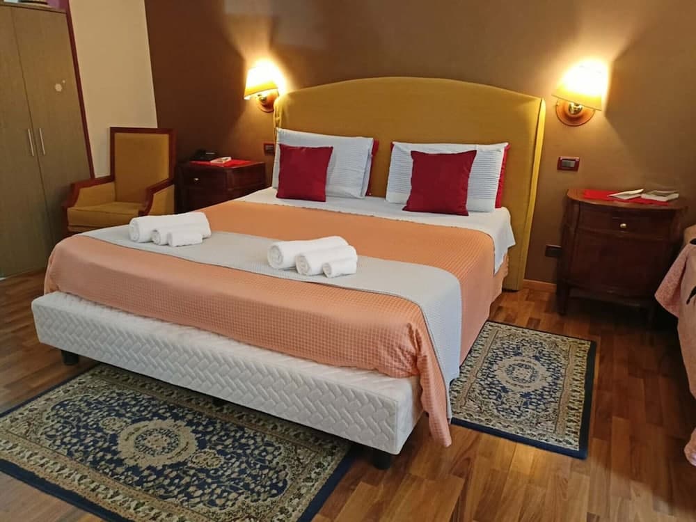 Casa Ròtre in the Historic Center of Palermo