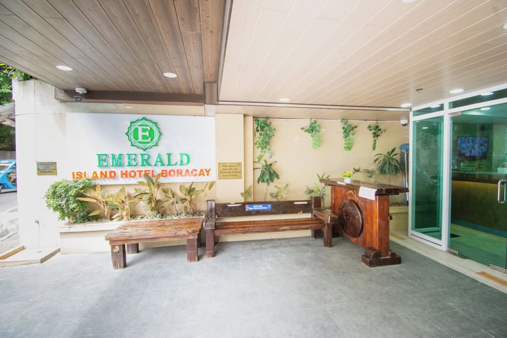 Emerald Island Hotel