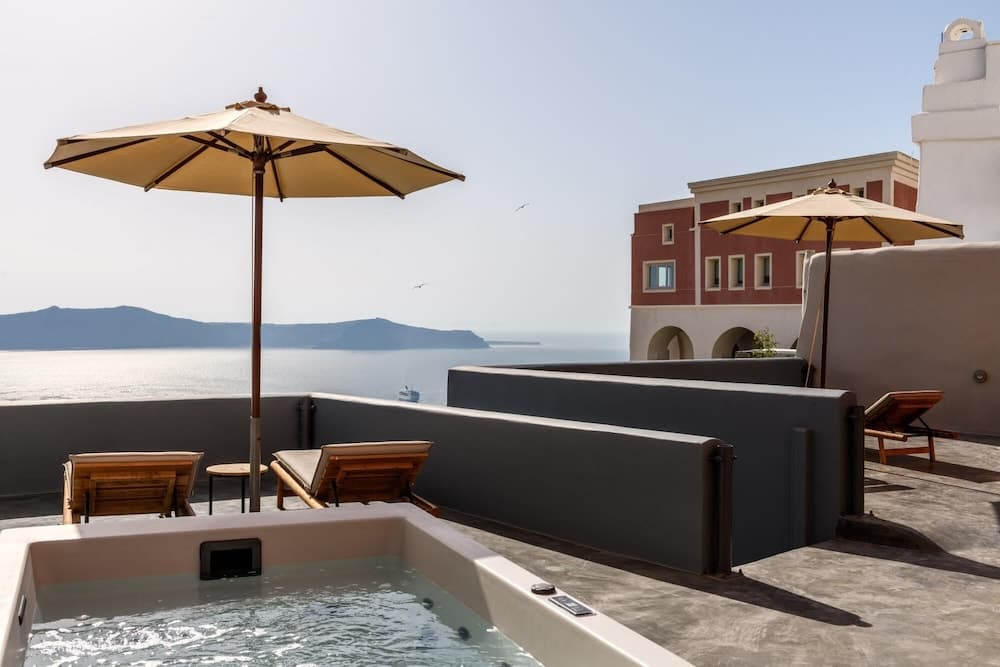 Villa Dusk in Fira Santorini