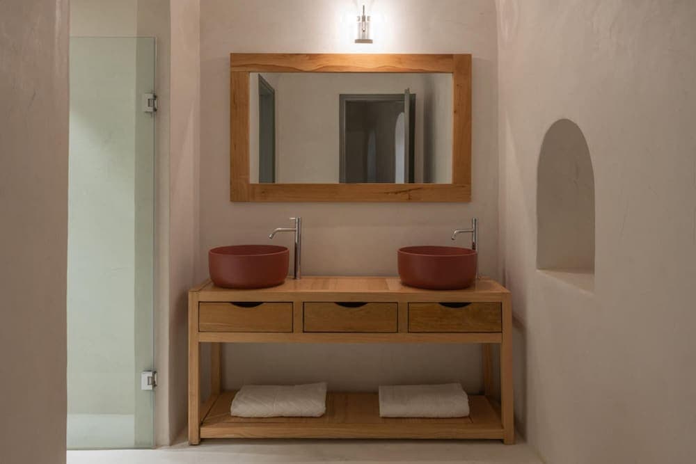 Villa Dawn in Fira Santorini