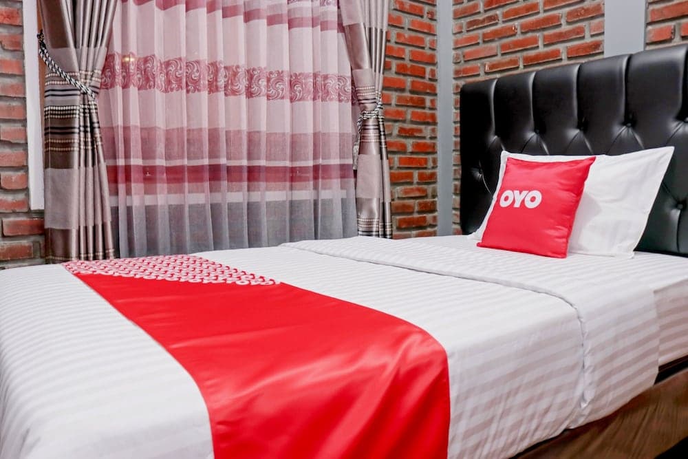 OYO 2868 Mustika Villa