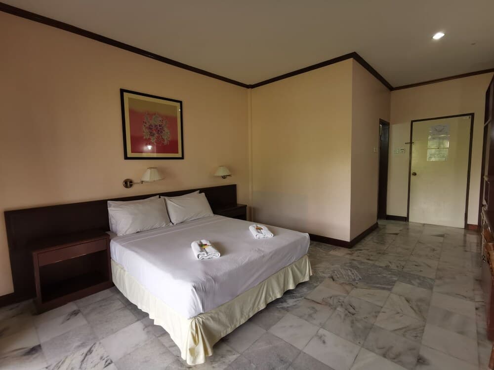 OYO 89972 Borneo Paradise Beach Hotel