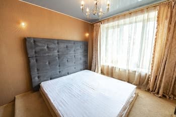 Apartment on Pushkinskaya 18