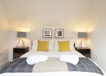 Kings Corner- Townhouse in the city