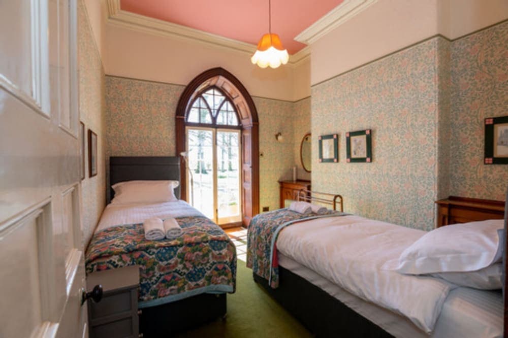 Charming 2-bed House Near Westlinton, Carlisle