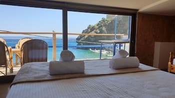 Zacharias Luxury House On The Sea South Crete