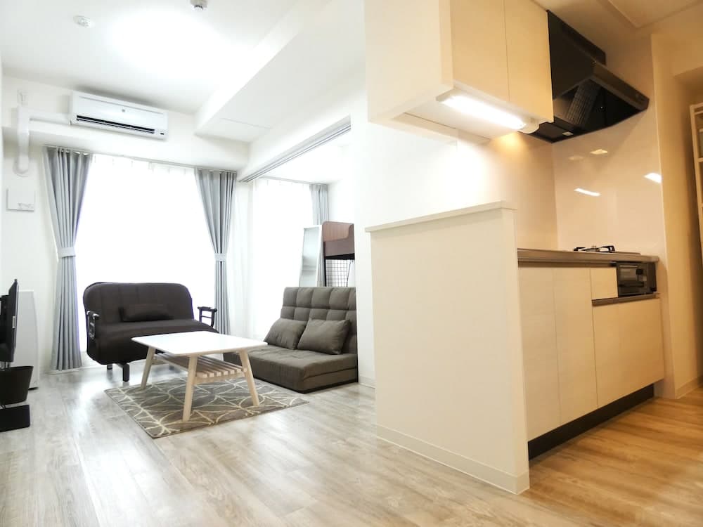 Alpha Square Minami 6 jo 412