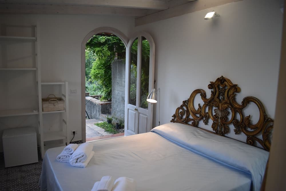 Stunning Villa With Private Pool Chlorine-free and Jacuzzi