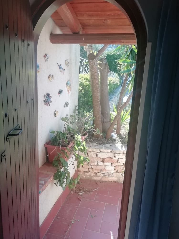 "scopello Savi-sea View House"