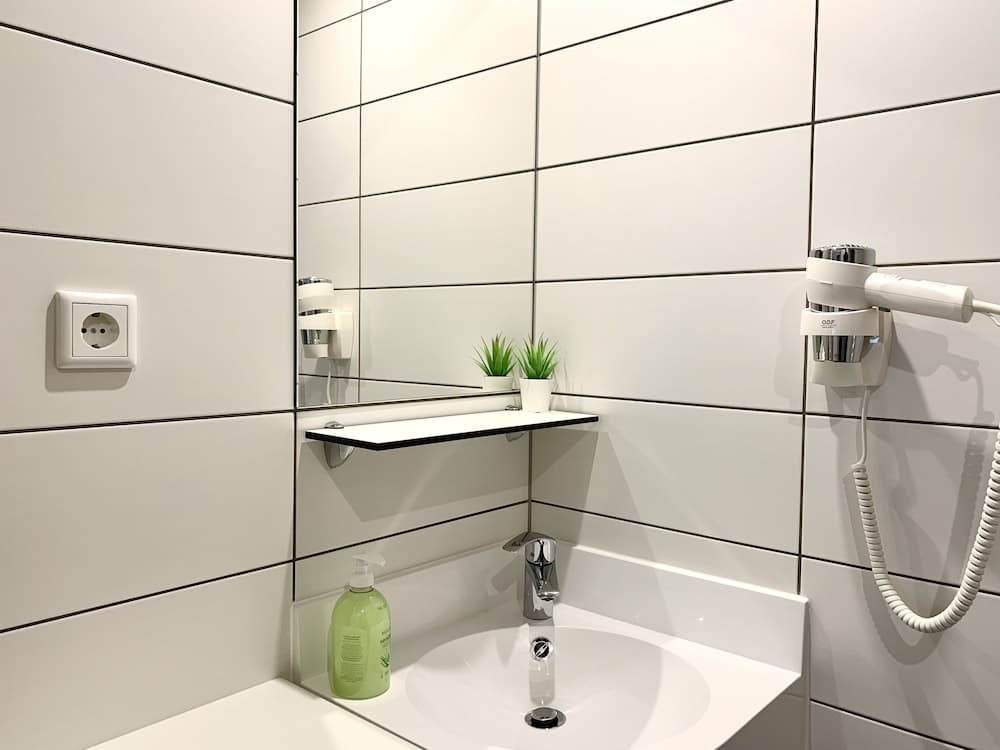 Modern Studio - Heart Of Historic District Belval