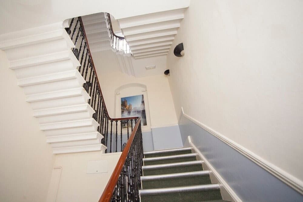 Stylish City Centre Apartment - Bath