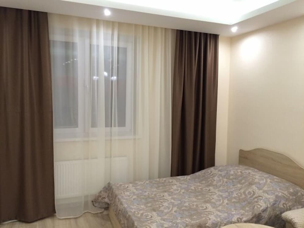 Apartment on Geologorazvedchikov 44a