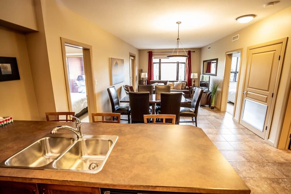 Easy Access Ground Floor Apartment #114