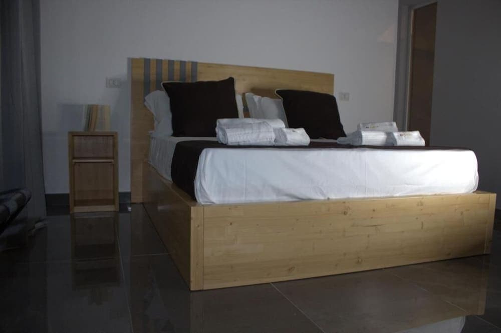 Be Italian Room Bovio 23