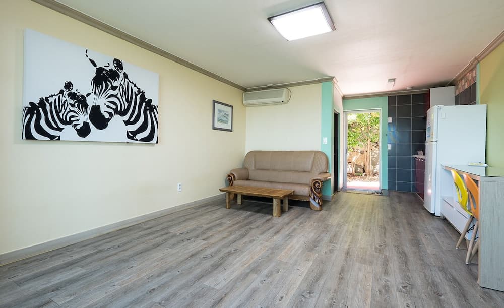 Tongyeong Paper Island Pension