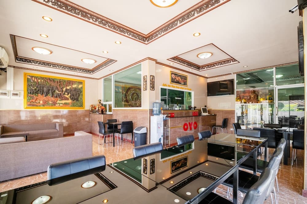 OYO 836 PK Residence